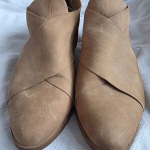 Eileen Fisher Tan Women's Flats